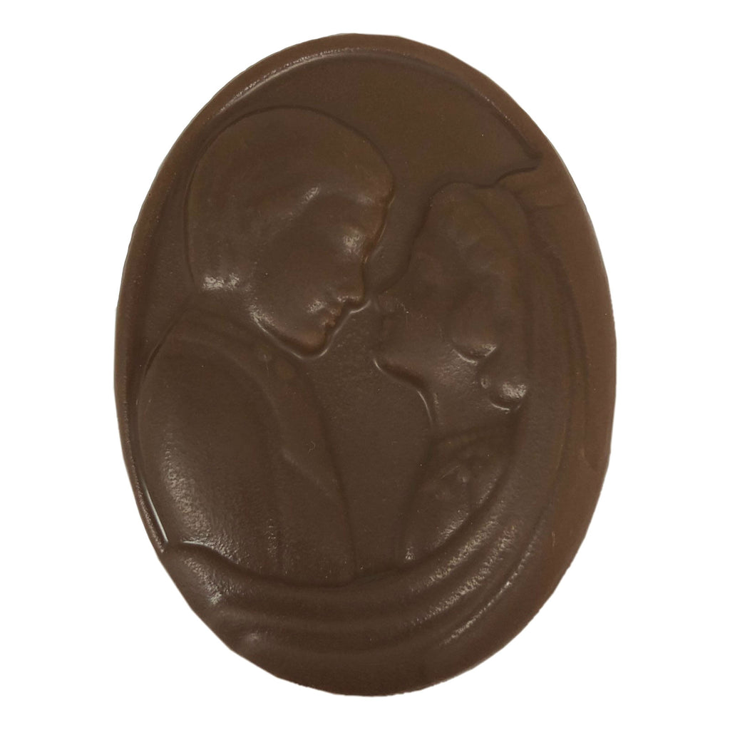 Chocolate Wedding Couple Medallion
